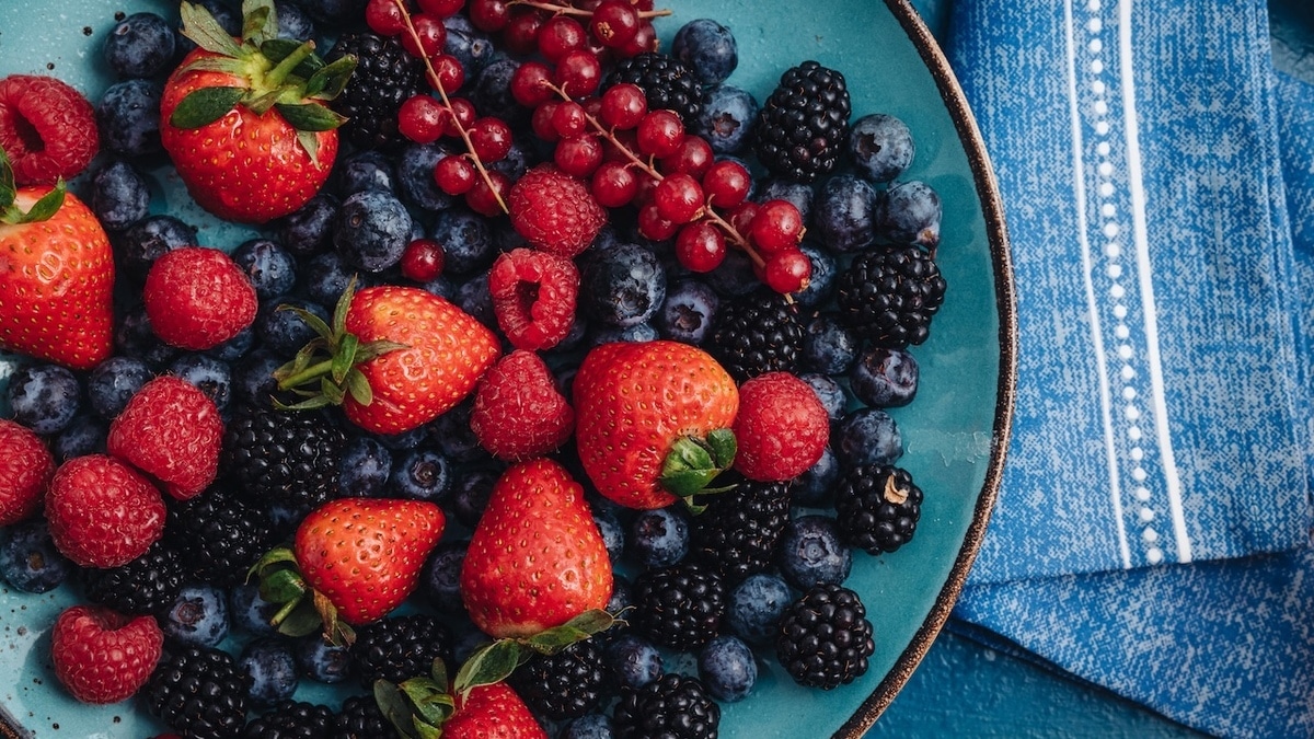 Не повод отказываться от сладкого: диетолог Соломатина назвала полезные для диабетиков десерты 