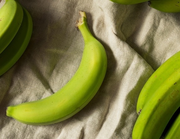 Врач посоветовала съедать в день один неспелый банан — вот в чем польза Врач посоветовала съедать в день один неспелый банан — вот в чем польза