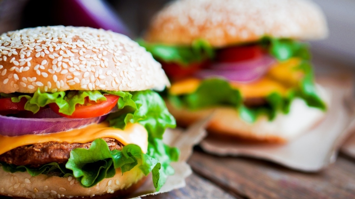 Врач Стародубова сказала, как часто можно есть бургеры Врач Стародубова сказала, как часто можно есть бургеры