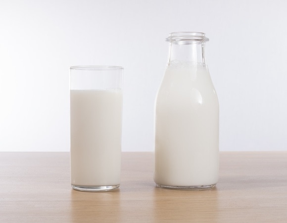 Эндокринолог посоветовала не пить кефир на ночь — с этим связаны определенные риски 