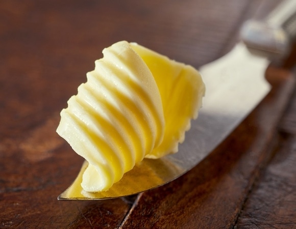 Зачем нужно есть сливочное масло — неожиданный совет от диетолога Гинзбурга 