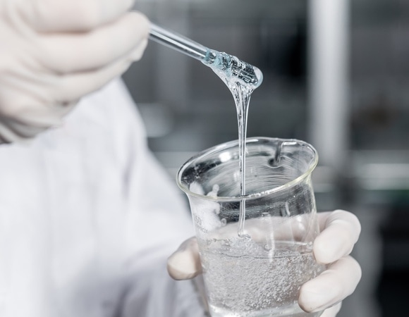 Ученые предупредили о «мясном клее»: почему он опасен, но есть во многих продуктах? Ученые предупредили о «мясном клее»: почему он опасен, но есть во многих продуктах?