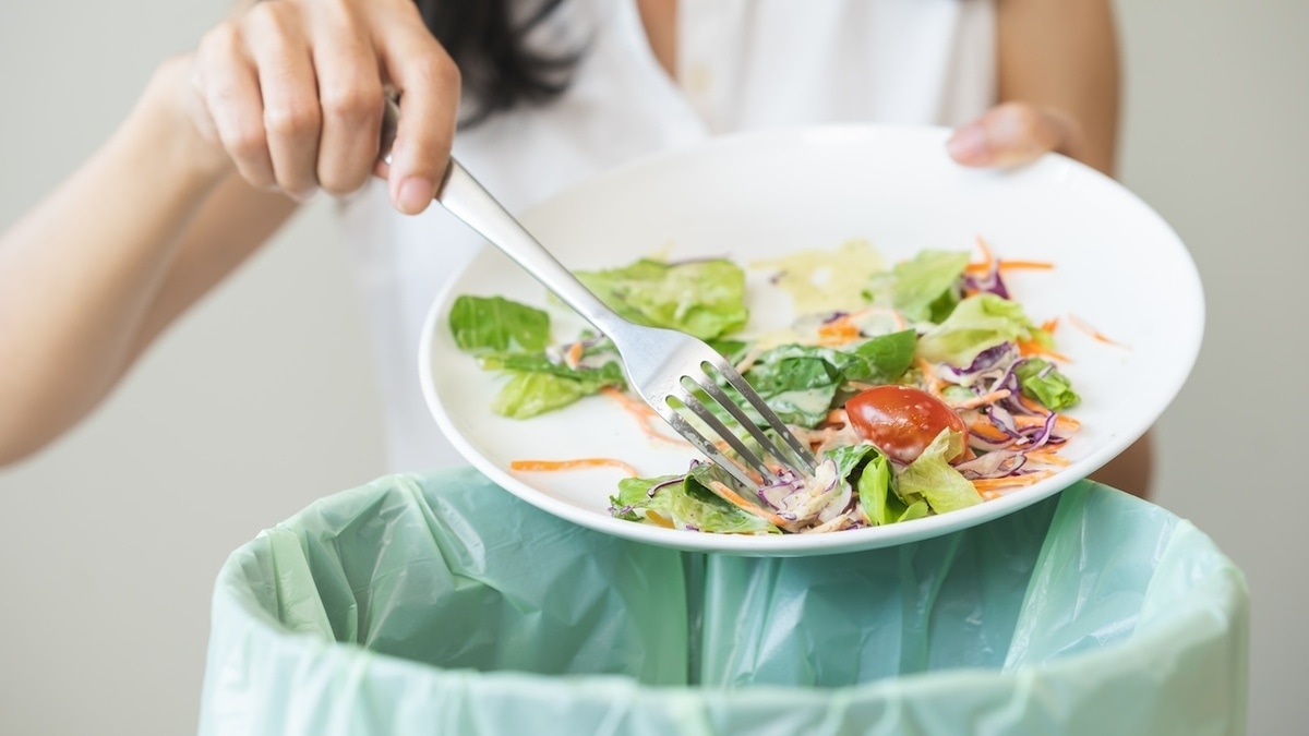 «Жалко же!»: диетолог назвала скрытую причину систематического переедания «Жалко же!»: диетолог назвала скрытую причину систематического переедания