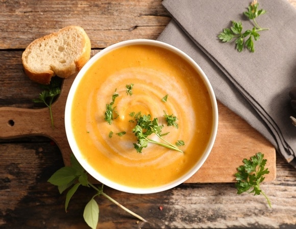 Сплошные витамины: шеф-повар поделился рецептом самого полезного супа-пюре из моркови Сплошные витамины: шеф-повар поделился рецептом самого полезного супа-пюре из моркови