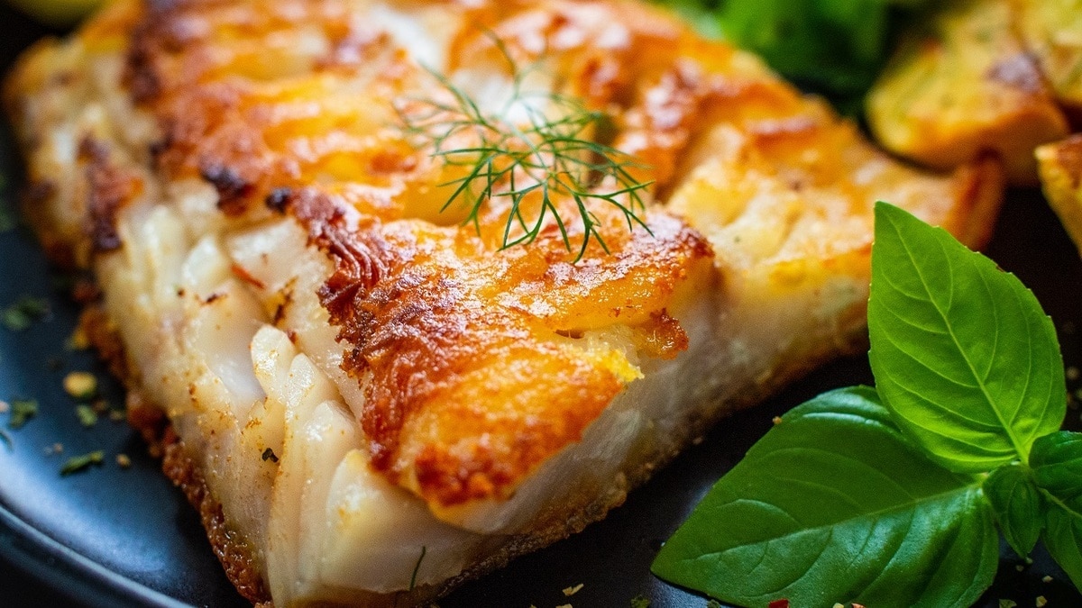 «Не готовьте впрок»: эксперты рассказали, сколько хранится жареная рыба