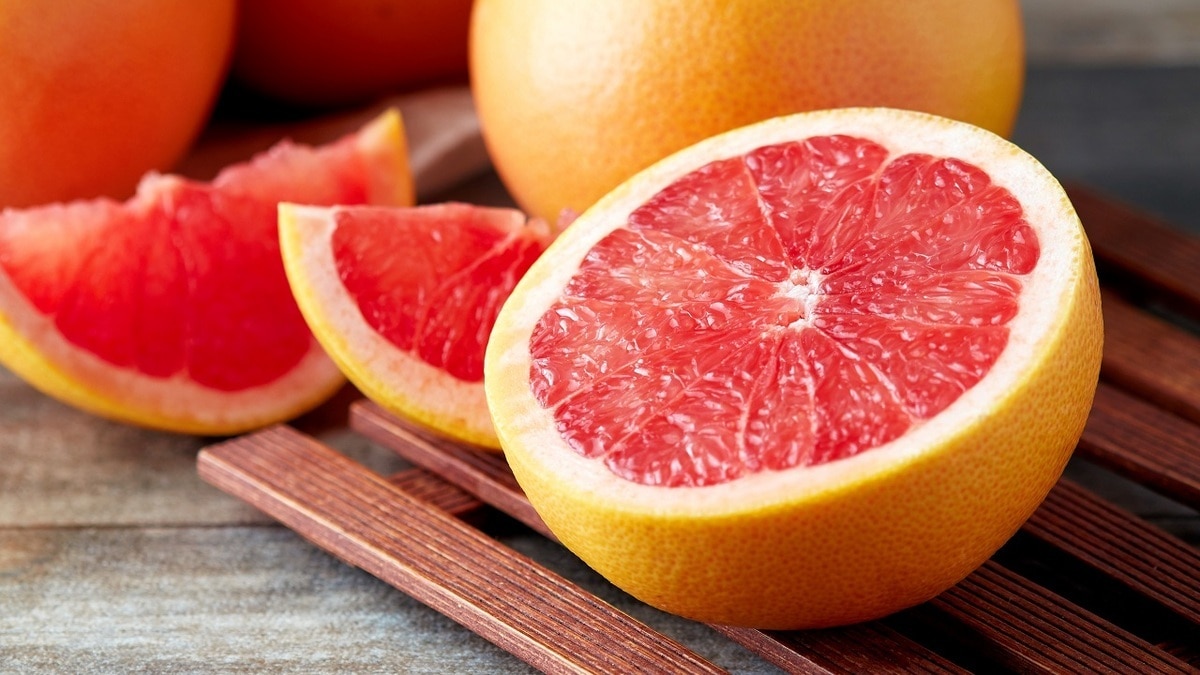 Какая часть грейпфрута ускоряет обмен веществ? Нутрициолог удивила ответом