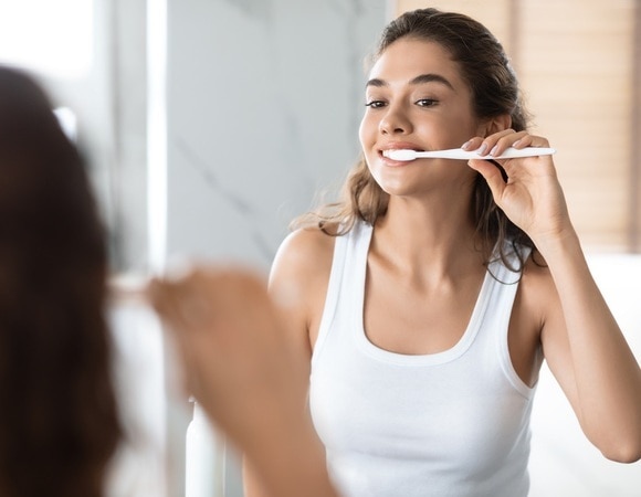 Сколько минут нужно чистить зубы — стоматолог поделилась подробной инструкцией Сколько минут нужно чистить зубы — стоматолог поделилась подробной инструкцией