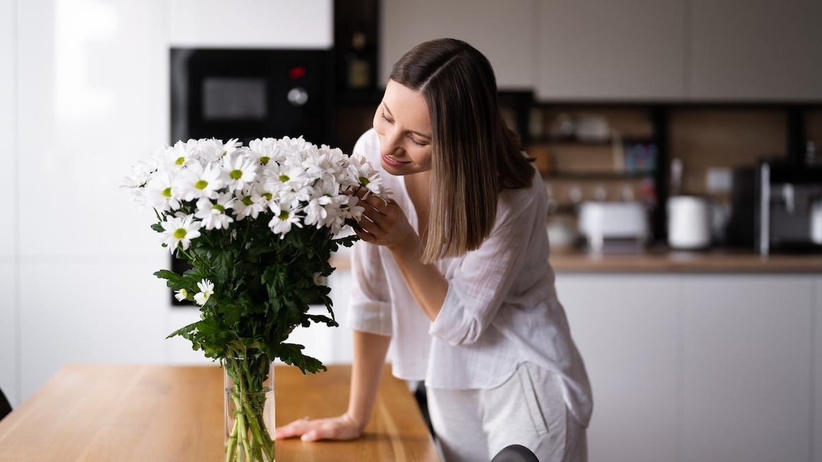 Как продлить свежесть цветов в букете: с этой добавкой они станут «долгожителями» Как продлить свежесть цветов в букете: с этой добавкой они станут «долгожителями»