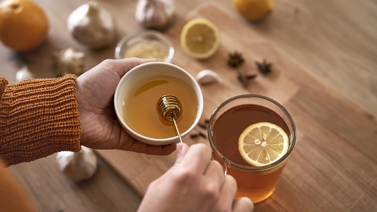 Нагревать — не опасно: врач объяснила, почему мед можно смело добавлять в горячий чай Нагревать — не опасно: врач объяснила, почему мед можно смело добавлять в горячий чай