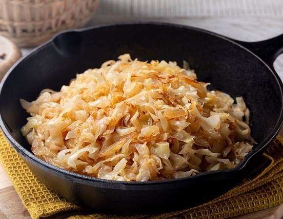 Томатная паста — банально: повар сказала, что добавить в тушеную капусту для яркого вкуса Томатная паста — банально: повар сказала, что добавить в тушеную капусту для яркого вкуса