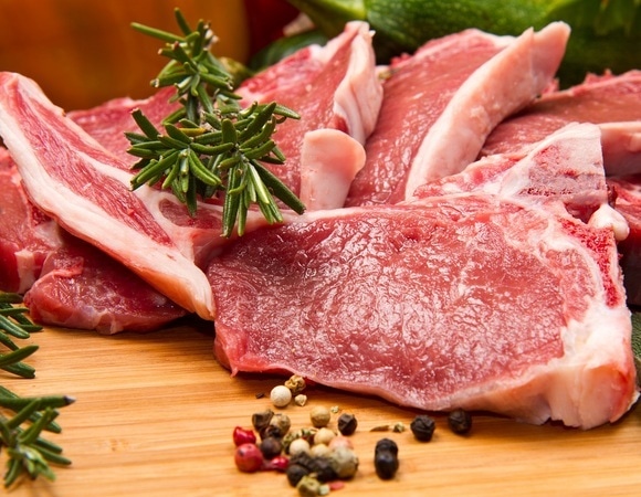 Врач призвала не срезать жир с мяса и «шкурку» с курицы — вот почему Врач призвала не срезать жир с мяса и «шкурку» с курицы — вот почему