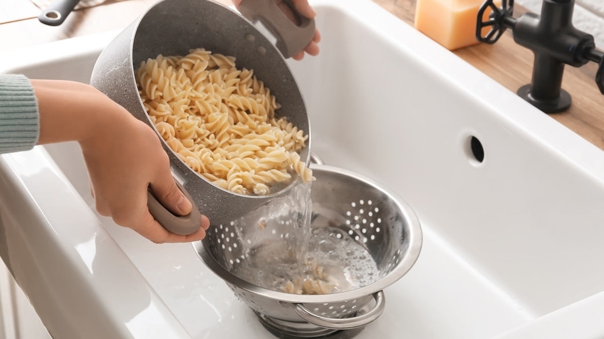 Как сварить макароны, чтобы они не слиплись: раскрыт главный поварской метод