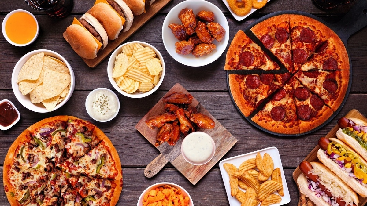 Ученые предупредили о высоком риске смерти от 32 заболеваний из-за «мусорной еды»