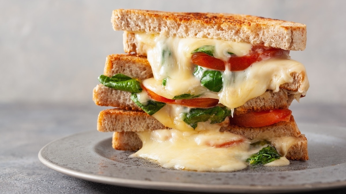 Ешьте без страха: диетолог Гридина назвала полезные варианты фастфуда