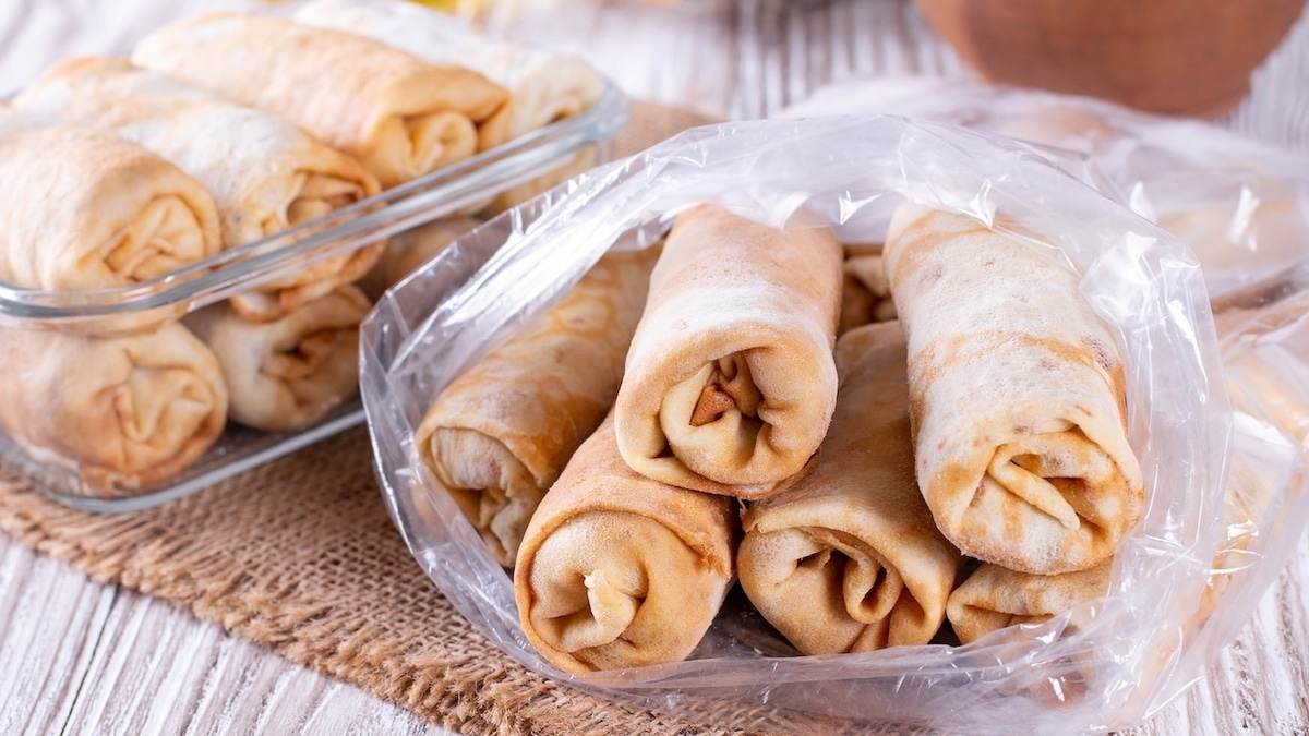 Стало известно, как выбрать готовые блины в магазине и не отравиться — вот на что нужно смотреть 