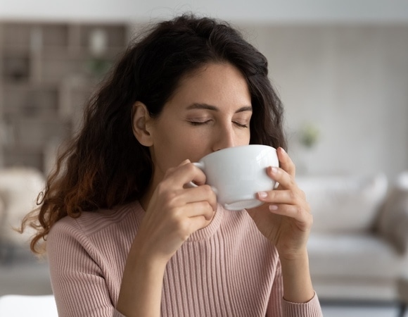 Врач рассказала о напитке, который помогает «выстоять» во время магнитных бурь Врач рассказала о напитке, который помогает «выстоять» во время магнитных бурь