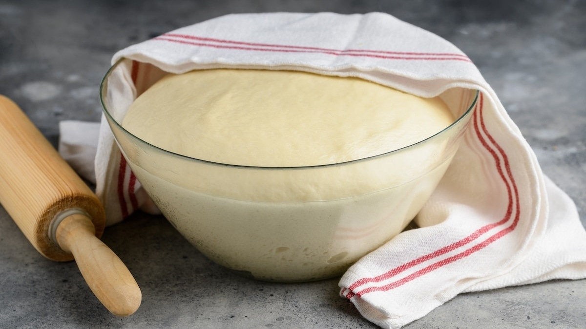 Почему нужно добавлять водку в тесто — вот зачем это делают опытные пекари Почему нужно добавлять водку в тесто — вот зачем это делают опытные пекари