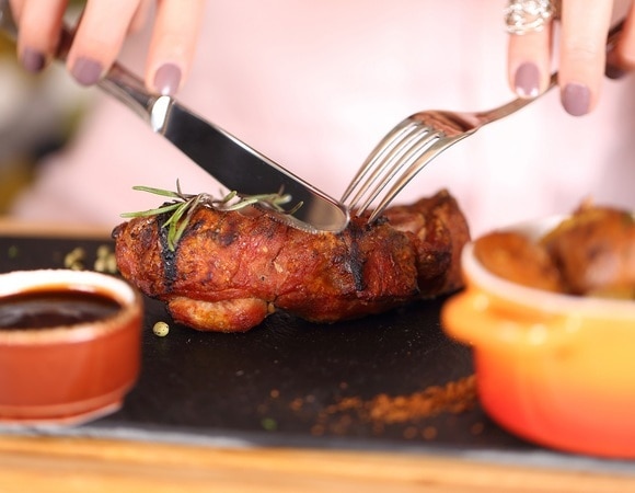 Эксперт сделала неожиданное заявление по поводу мяса — вот почему его нужно есть всем