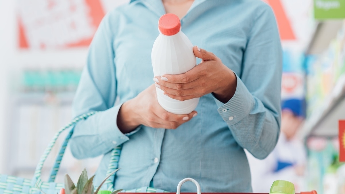 Ультрапастеризованное молоко хуже обычного? Вот честное мнение технолога