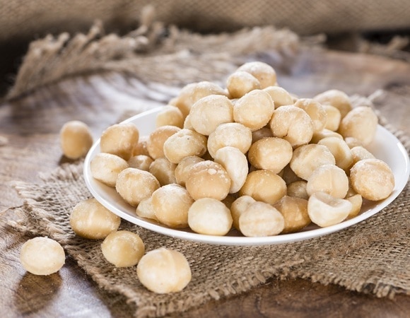 Врач объяснил, кому противопоказан очень полезный орех макадамия Врач объяснил, кому противопоказан очень полезный орех макадамия