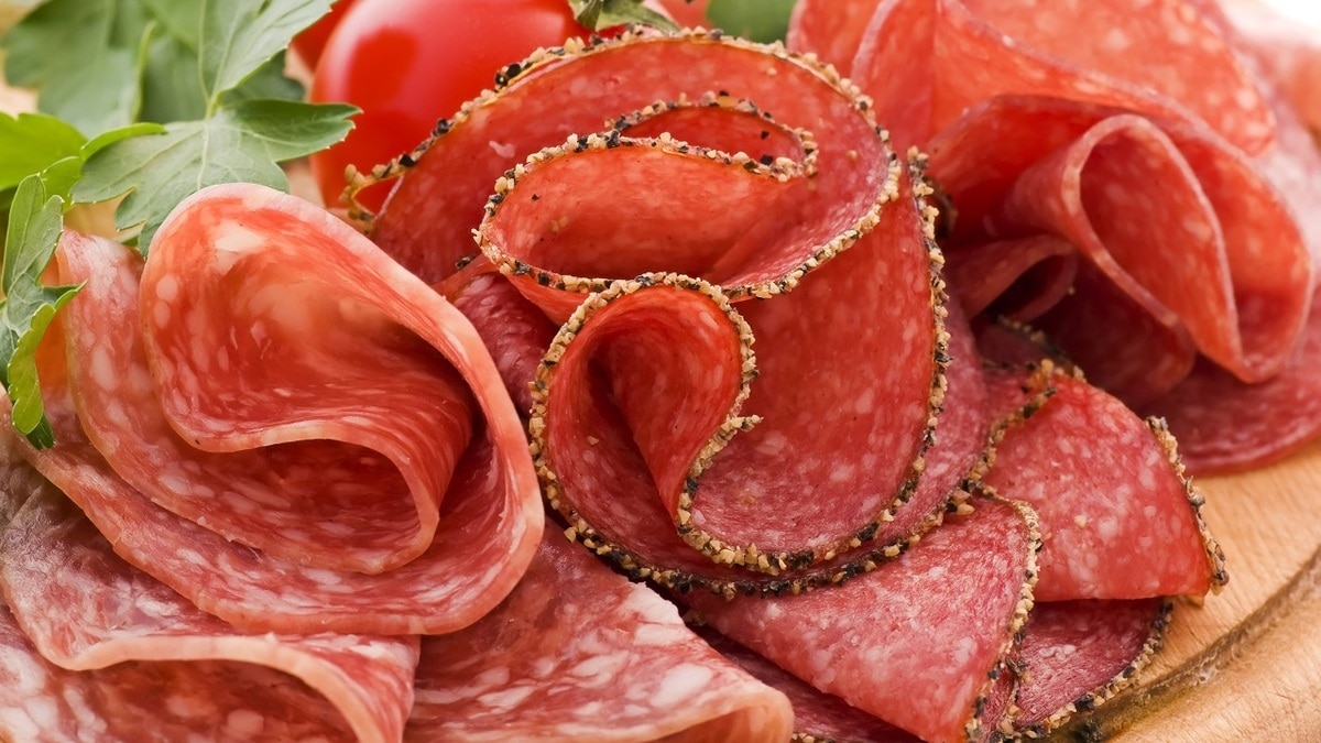 Можно ли есть колбасу каждый день? Ответила врач