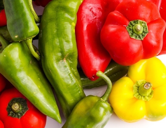 Красный, желтый, зеленый: стало известно, какой болгарский перец полезнее Красный, желтый, зеленый: стало известно, какой болгарский перец полезнее