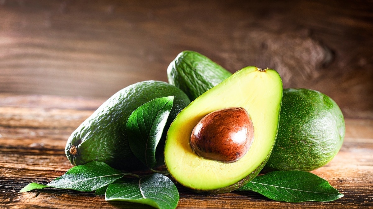 Не почернеет и станет вкуснее: 4 способа сохранить половинку авокадо Не почернеет и станет вкуснее: 4 способа сохранить половинку авокадо