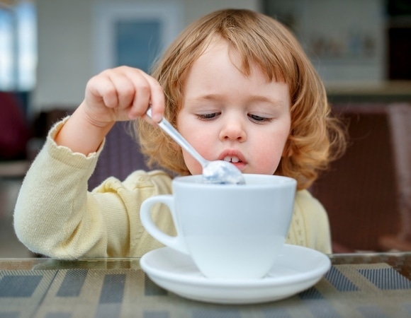 С какого возраста можно давать кофе детям — ответил терапевт С какого возраста можно давать кофе детям — ответил терапевт