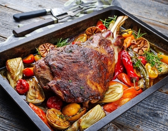 Как приготовить мягкую и сочную баранину — шеф-повар Сергей Рахманин раскрыл 3 проверенных способа 