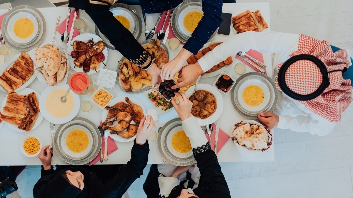 Можно после 18:00: диетолог перечислила самые подходящие для ужина продукты