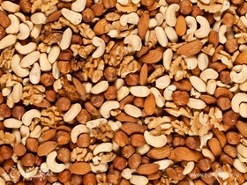 Как выбрать хорошие орехи: в Роспотребнадзоре сказали, что должно насторожить при покупке