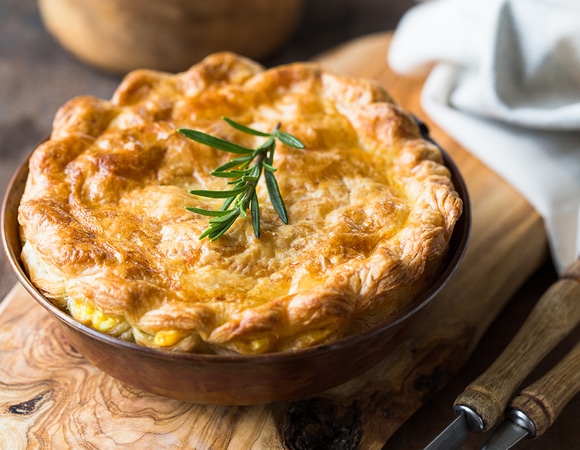 Готовим вкусные слоеные пироги с мясом, капустой, вареньем, ягодами и не только