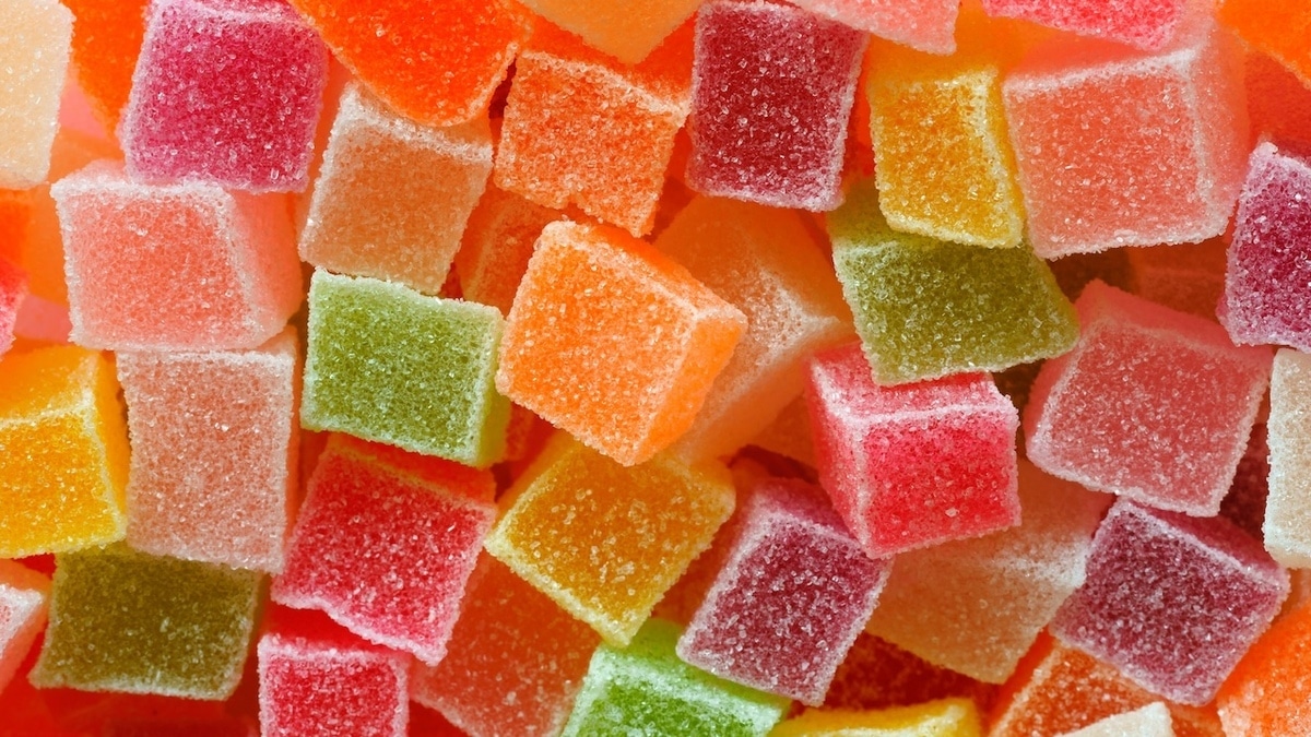 Попадается «чистая химия»: стало известно, как выбрать настоящий мармелад