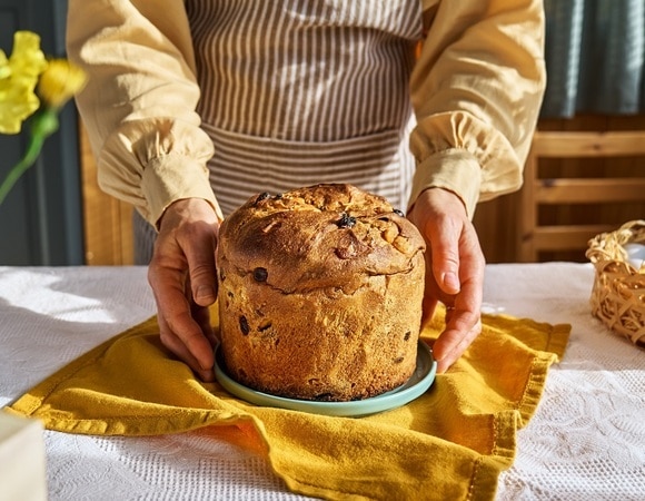 Почему кулич не поднялся или треснул: 7 ошибок при приготовлении пасхальной выпечки