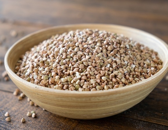 Диетолог опровергла миф об уникальной пользе зеленой гречки Диетолог опровергла миф об уникальной пользе зеленой гречки