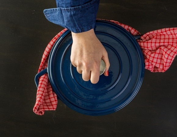 Как отмыть эмалированную кастрюлю до блеска — вот самый проверенный способ