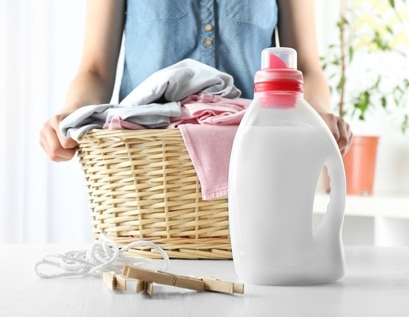 Можно ли заливать гель для стирки сразу в барабан? Эксперты дали неоднозначный ответ