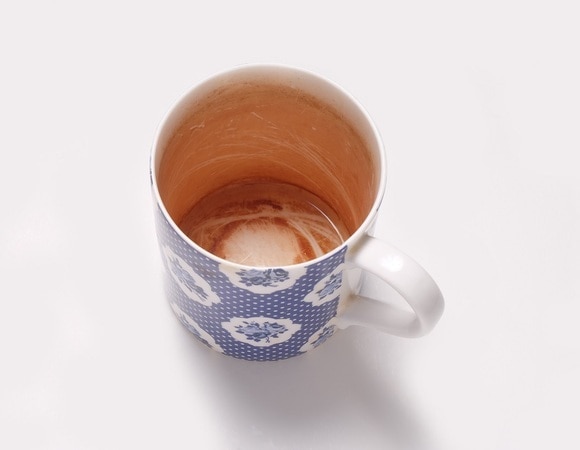 «Разрушает почки и желудок»: врач сказала, чем еще опасен чайный налет на чашках «Разрушает почки и желудок»: врач сказала, чем еще опасен чайный налет на чашках