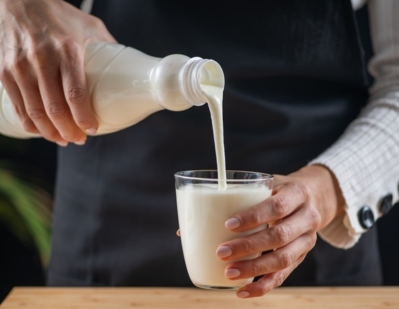 Можно ли пить кефир на ночь? Диетолог Арзамасцев поставил точку в давнем споре