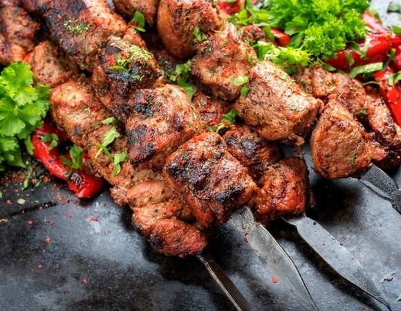 Онколог рассказал о «противоядии», которое снизит вред от шашлыков Онколог рассказал о «противоядии», которое снизит вред от шашлыков