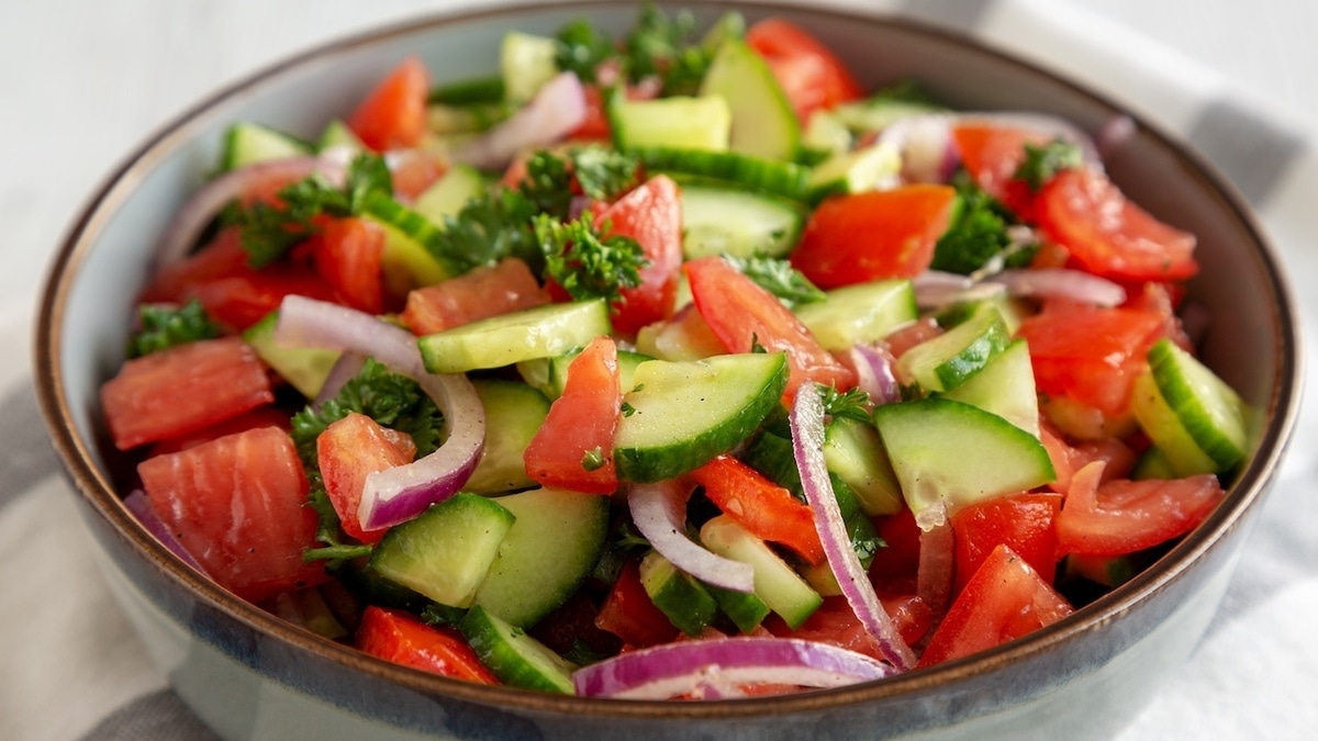 Врач Вялов сказал, есть ли в огурцах и помидорах клетчатка