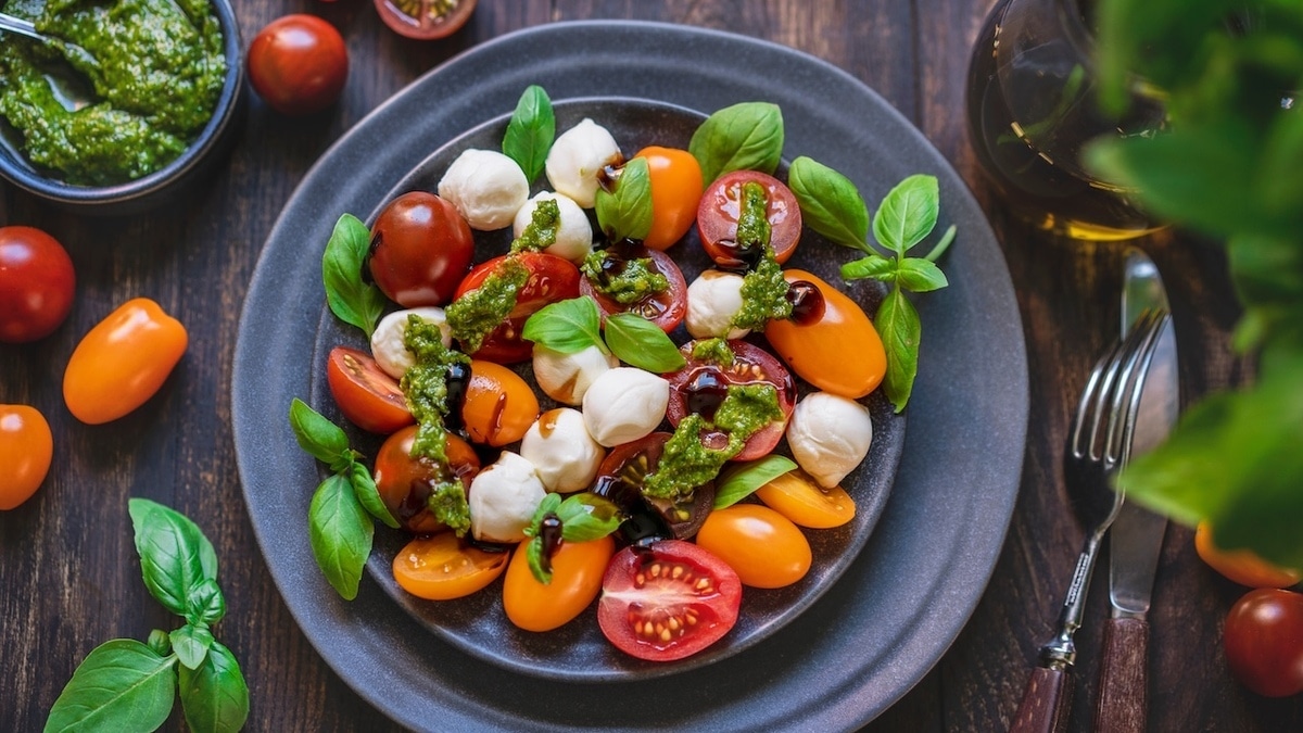 Перечислены продукты, которые избавляют от тяги к курению: полезнее конфет и «жвачек» 