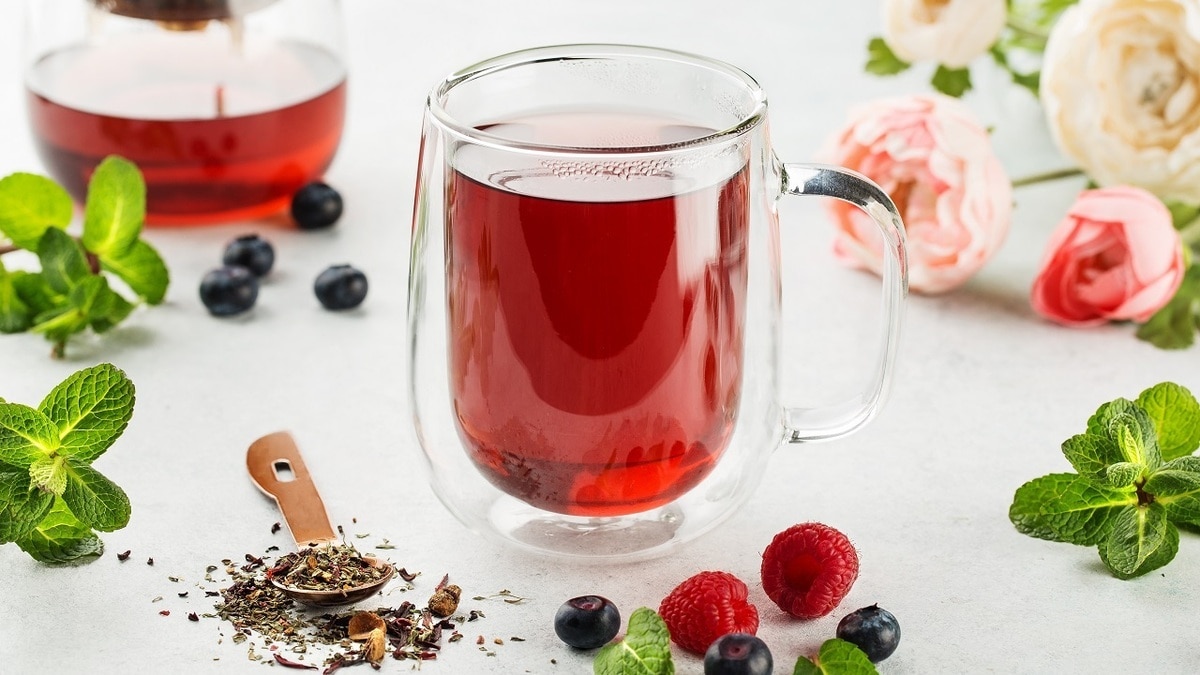 Чаи для похудения: эксперт назвала главную опасность таких напитков