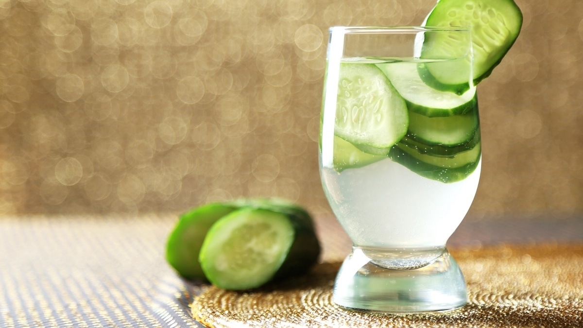 Стало известно, чем огуречная вода полезнее обычной: вот как ее приготовить Стало известно, чем огуречная вода полезнее обычной: вот как ее приготовить