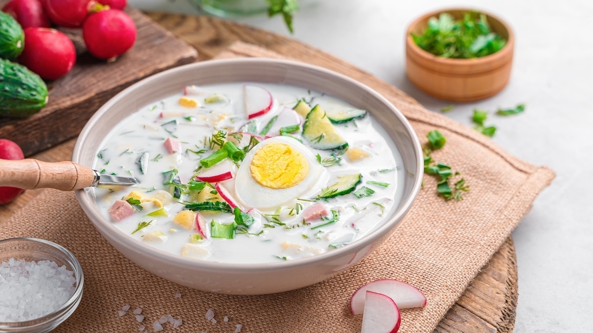 Нутрициолог сказала, что добавить в окрошку для пользы и вкуса — при чем тут майонез? 