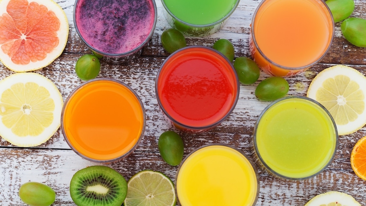 Никакого «апельсина» и «яблока»: диетолог Чехонина предложила 4 полезнейших сока на замену