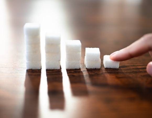 Как быстро стабилизировать сахар в крови? Врач поделилась пошаговой инструкцией