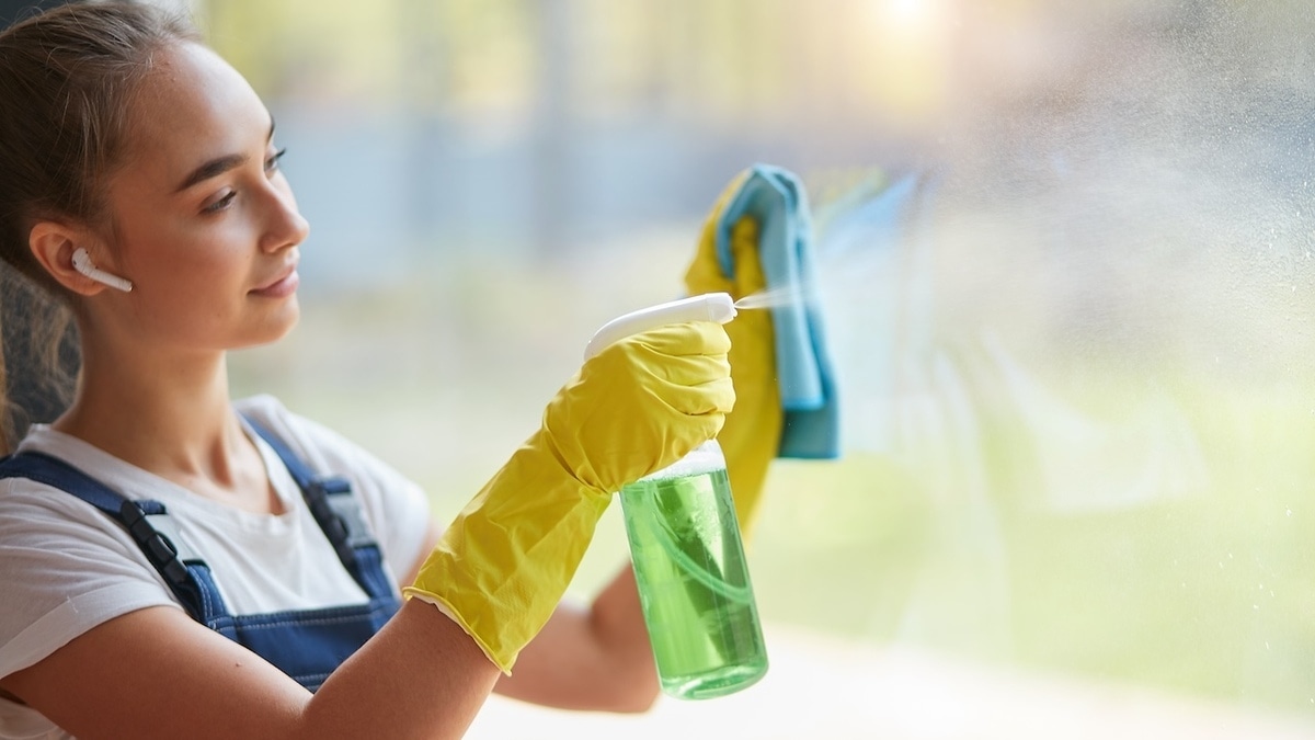 Как вымыть окна без разводов — клинеры поделились своими секретами Как вымыть окна без разводов — клинеры поделились своими секретами