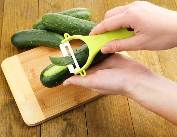 Можно ли есть магазинные огурцы вместе с кожурой? Ответил врач-токсиколог Можно ли есть магазинные огурцы вместе с кожурой? Ответил врач-токсиколог