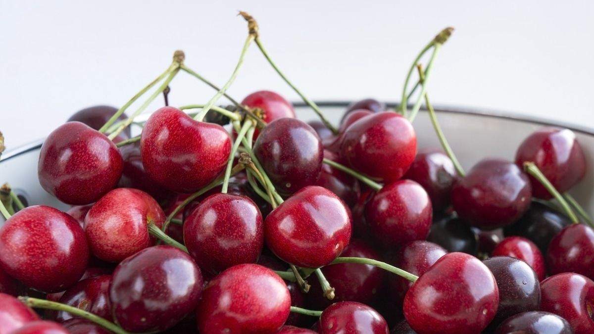 Вместо диет: врач рассказала, как похудеть на черешне 